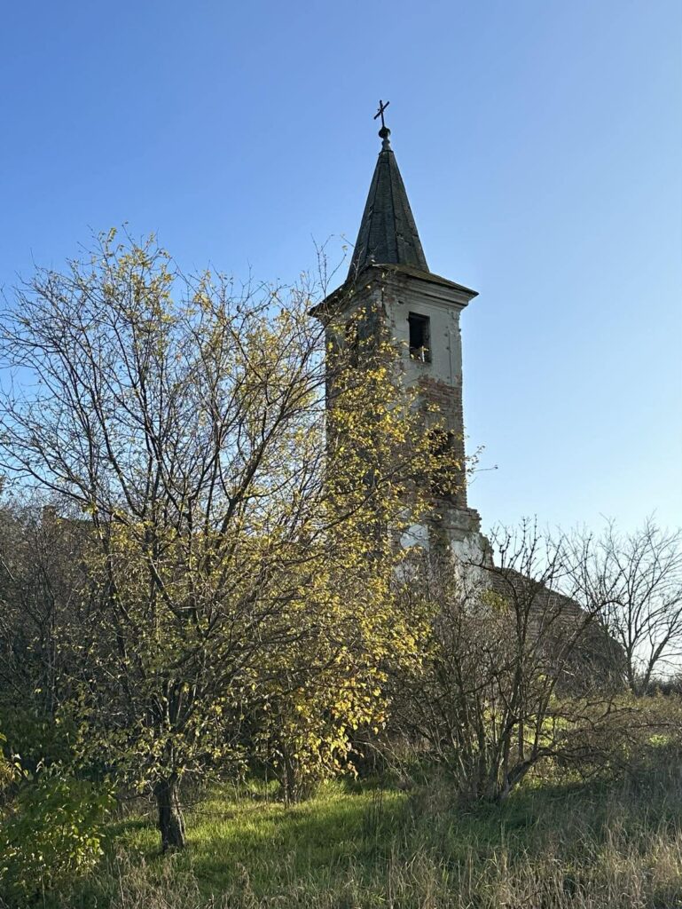 Gamászapusztai templomrom